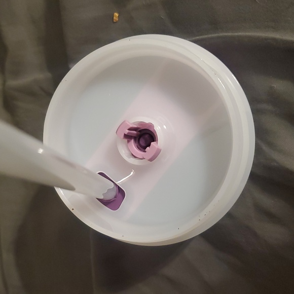 Stanley Pastel Lilac 40oz H2O Quencher Travel Mug with Handle - Picture 4 of 6